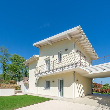 Luxury Villas Gardenia With Private Pool Padenghe sul Garda Exterior photo