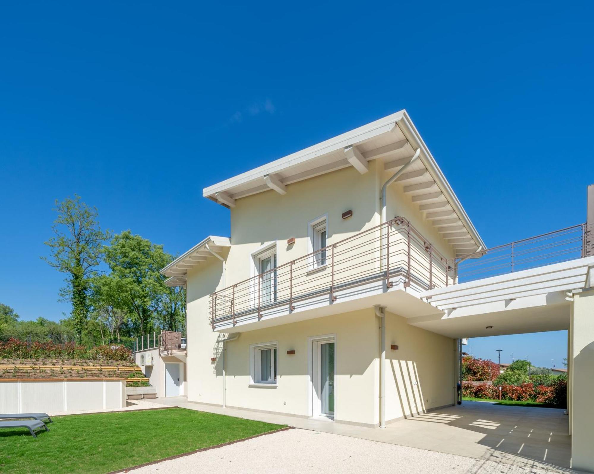 Luxury Villas Gardenia With Private Pool Padenghe sul Garda Exterior photo